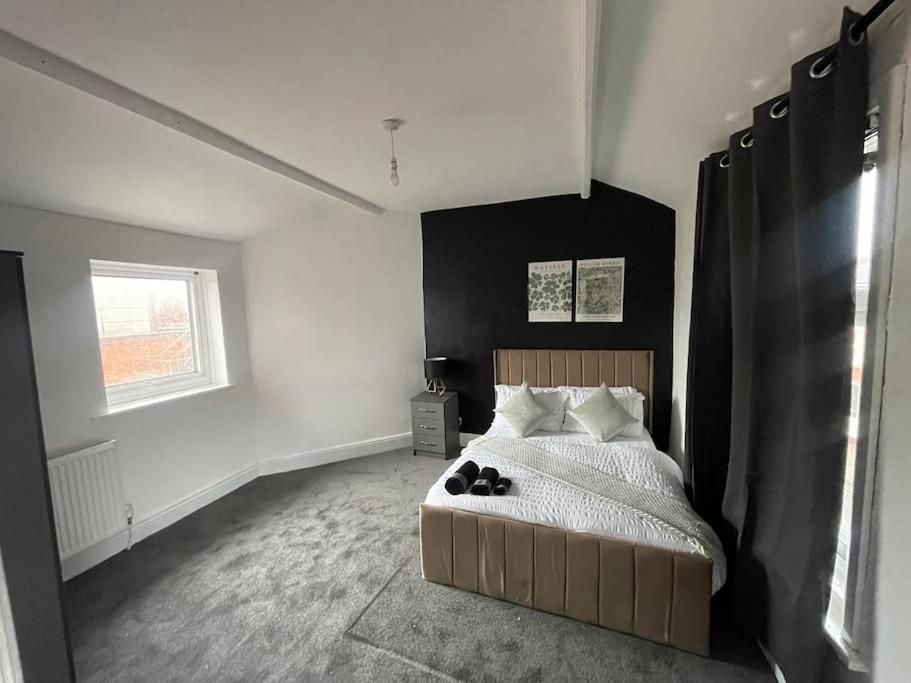 30 Percent Off Weekly Stays - 6 Bedroom House - 11 Beds Blackpool Exterior foto