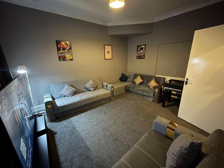 30 Percent Off Weekly Stays - 6 Bedroom House - 11 Beds Blackpool Exterior foto